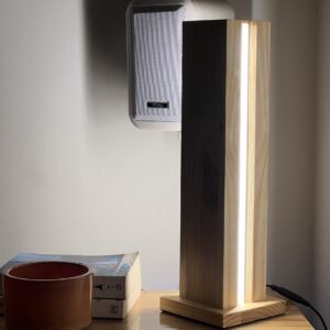 Lampara Escritorio velador madera Verme